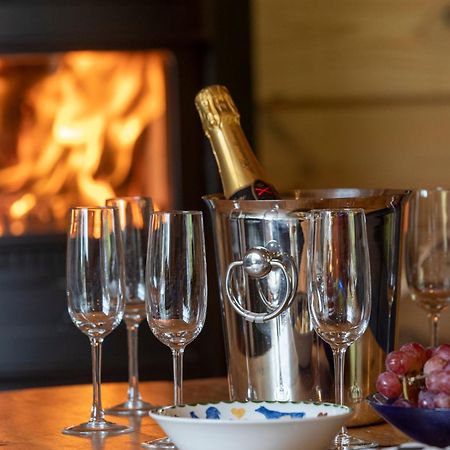 Les Avernas En Bas Romantic Getaway Lierneux Экстерьер фото
